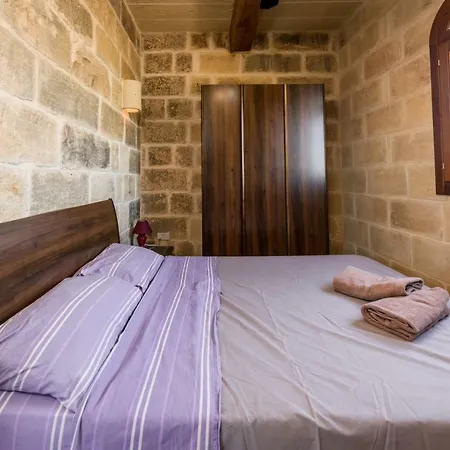 Ganni's - Luxury Converted Holiday Farmhouse With Private Pool In Island Of Gozo